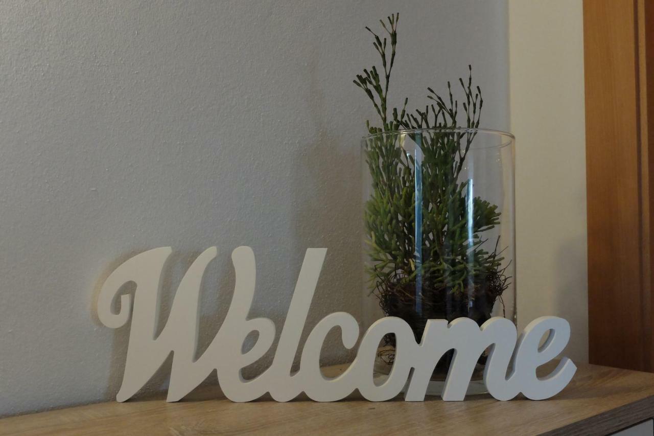 Ferienwohnung Elsa Hochst Bagian luar foto